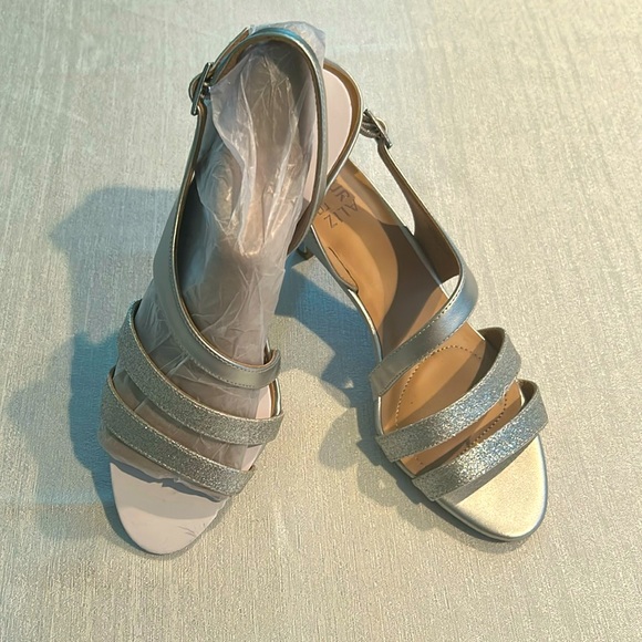 Naturalizer Women’s ‘Taimi’ Dress Sandals Heels Sparkly w/ Straps Size 9 New - Picture 2 of 15
